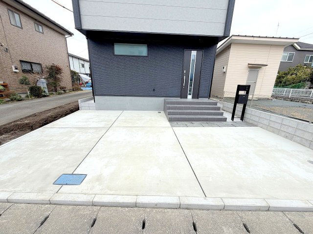福生市熊川　新築戸建て　全1棟の駐車場