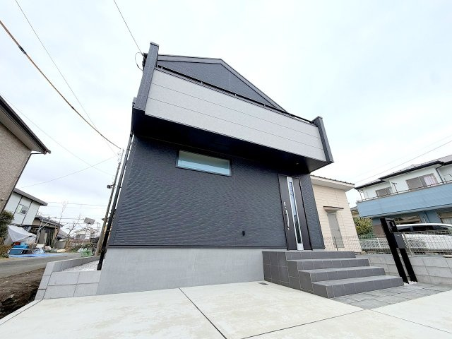 福生市熊川　新築戸建て　全1棟の前面道路含む現地写真