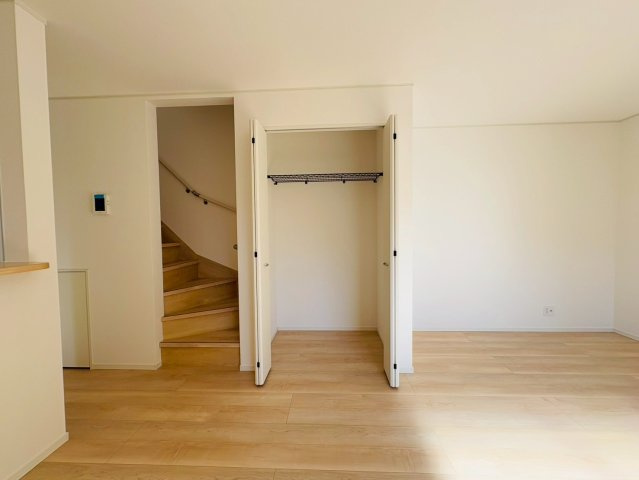 高知市中須賀町 第2 新築戸建て1号棟の収納|荷物が増えても安心の収納力。