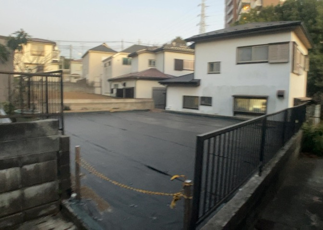【外観】 | 物件の詳細については、現地を見てわかること以外に、役所や法務局などで調べないとわからないことがあります。そのため、現地に行く場合は、もしこの物件を買ったらどのような生活ができるかをイメージしましょう。