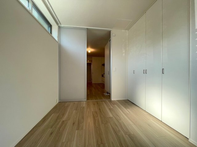 EMANONの居間・リビング