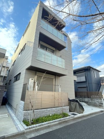 EMANONの外観