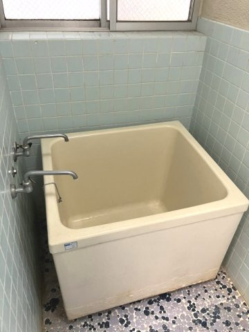 村上ビルの浴室