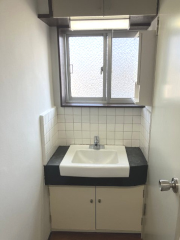 村上ビルのトイレ