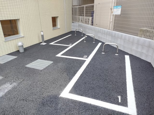 ルフレ プレミアム新小岩の駐車場