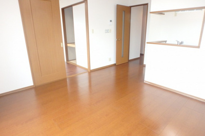 【居間・リビング】 | サンコート　C棟