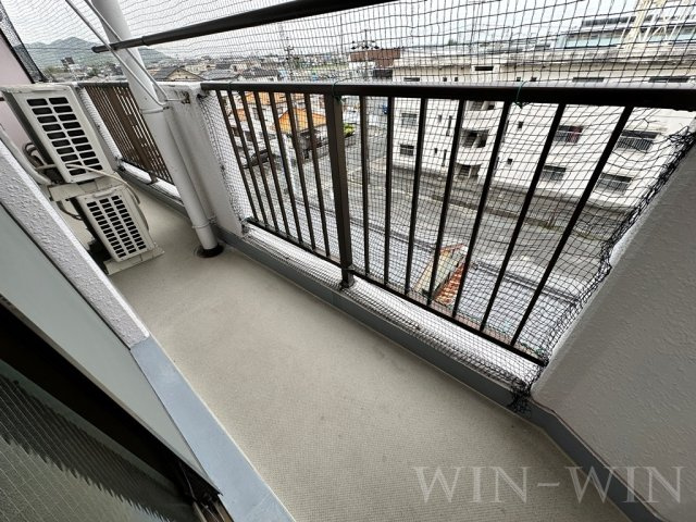 ユトリロ曙のバルコニー