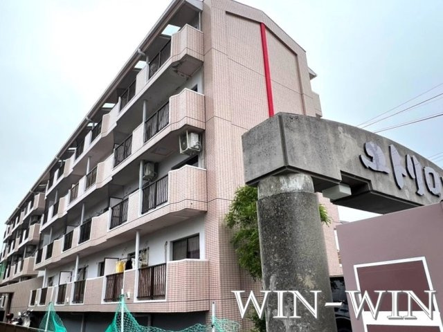 ユトリロ曙の外観