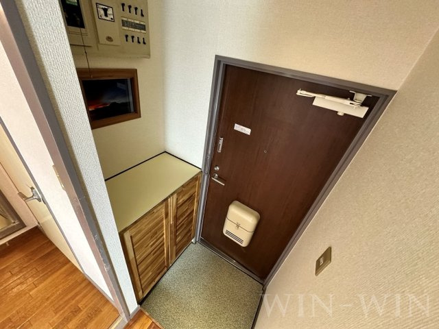 ユトリロ曙の玄関