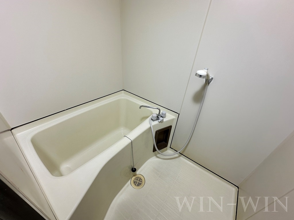 ユトリロ曙の浴室