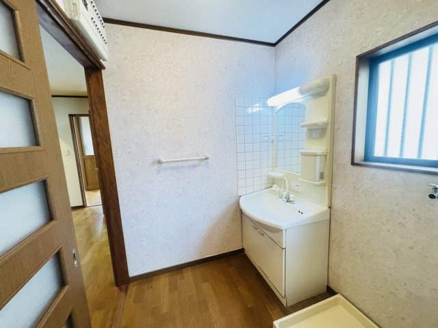 高崎市倉賀野町　中古住宅の独立洗面台|高崎市倉賀野町　中古住宅