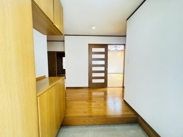 高崎市倉賀野町　中古住宅の玄関|高崎市倉賀野町　中古住宅