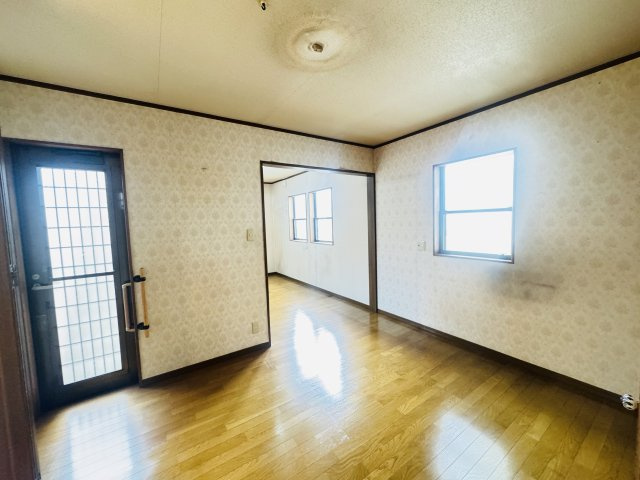 高崎市倉賀野町　中古住宅の居間・リビング|高崎市倉賀野町　中古住宅