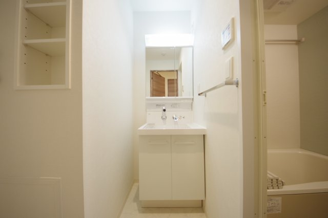 【独立洗面台】