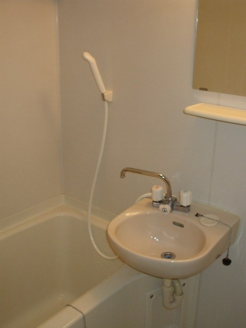 ハイツNANAの浴室