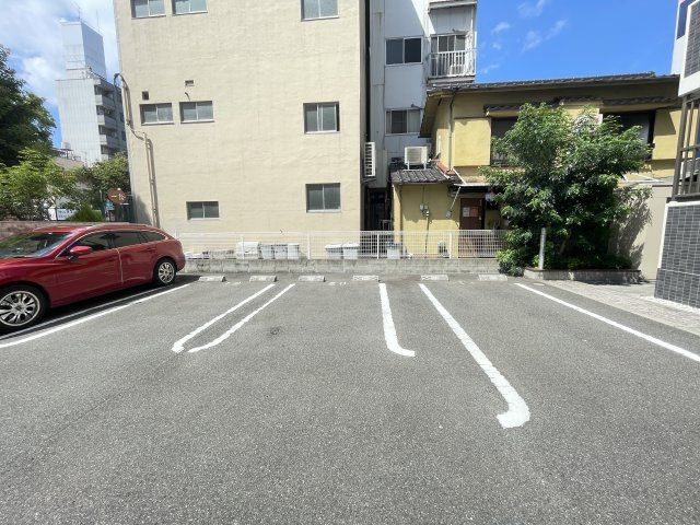 【駐車場】レジデンス西川 