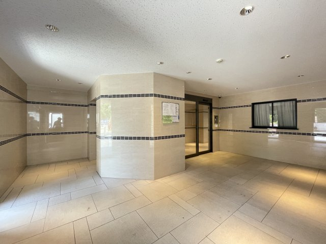 【エントランス】レジデンス西川 