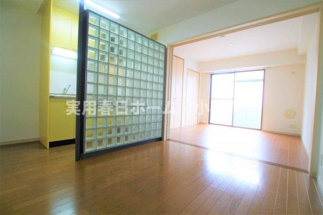 【居間・リビング】