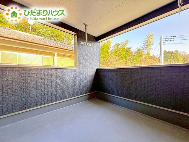 【バルコニー】 | 笠間市笠間第3　新築戸建　2号棟 | 広いインナーバルコニーは、ランドリースペースだけでなく、椅子を置いて風にあたりながら読書なんていかがでしょうか(^^♪