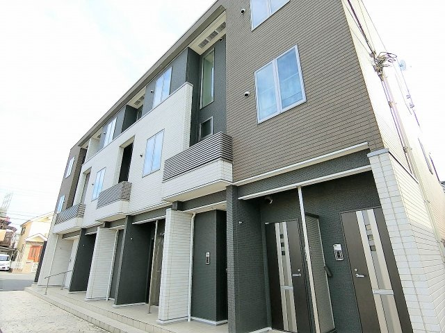 マル（maru）の駐車場