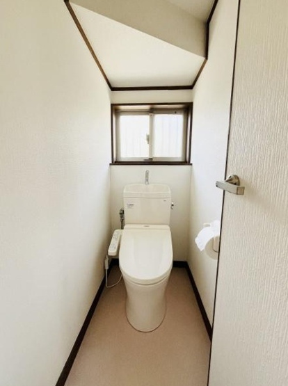 【トイレ】 | 藤沢市下土棚　中古戸建 | コンパクトで使いやすいトイレです
