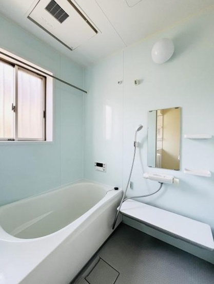 【浴室】 | 藤沢市下土棚　中古戸建 | 落ち着いた空間のお風呂です