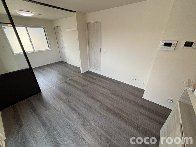 グランヴィラージュの居間・リビング