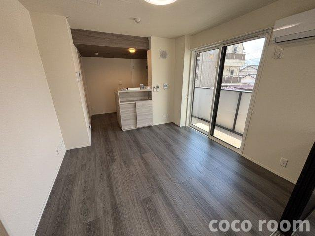 グランヴィラージュの居間・リビング