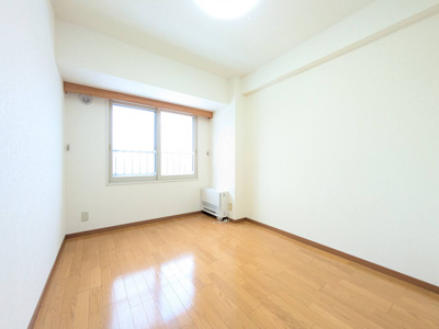 【洋室】 | パシフィック近代美術館前