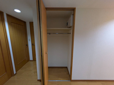 【収納】 | パシフィック近代美術館前