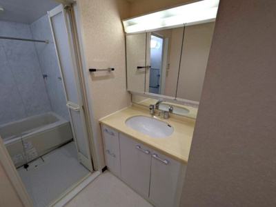 【独立洗面台】 | パシフィック近代美術館前