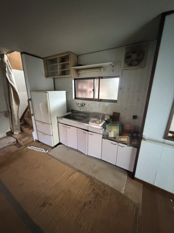 海南市大野中・工場・居宅・54732のキッチン