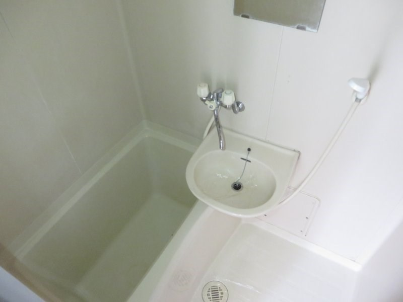 川崎市多摩区菅４丁目のアパートの浴室