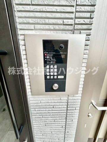 ウェルスクエア江坂のセキュリティ|オートロックで安心