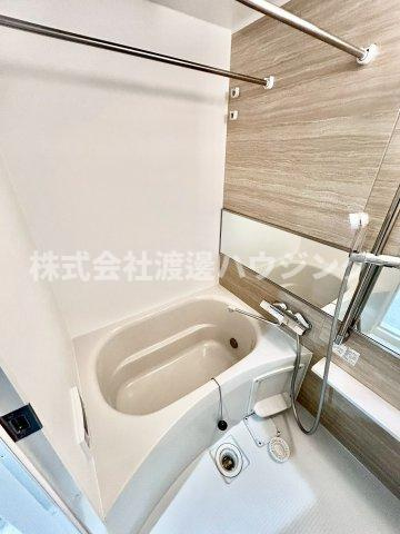 ウェルスクエア江坂の浴室