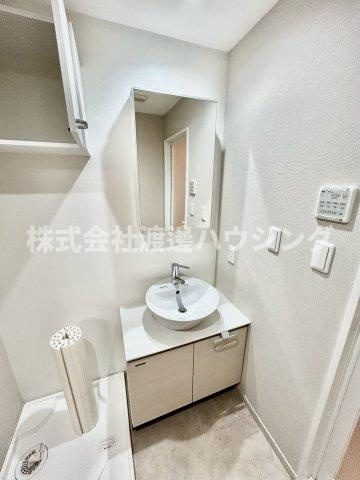 ウェルスクエア江坂の洗面所