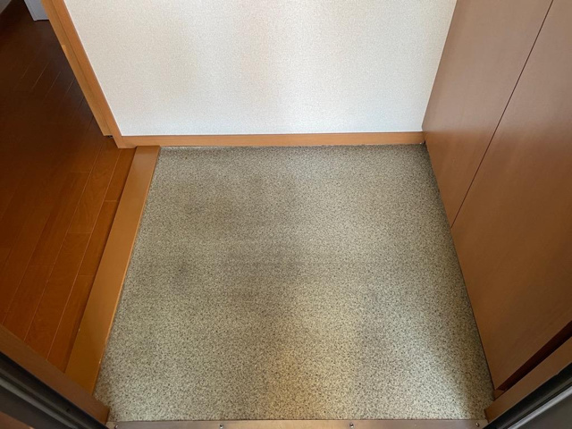 アンティエール　Ａの玄関