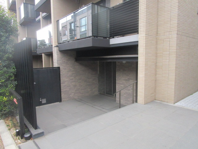 オープンレジデンシア千駄木ヒルズ（文京区千駄木5-19-3）