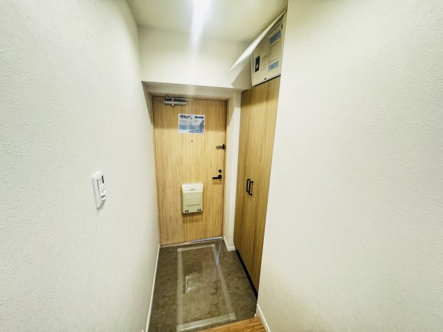 ダイアパレス高崎ガーデンステージの玄関|現地写真　廊下写真です。