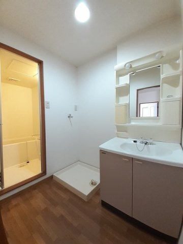 アミューズＣの洗面所