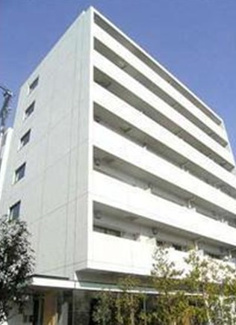 【外観】 | 鉄筋コンクリート造のがっちりとした建物。
