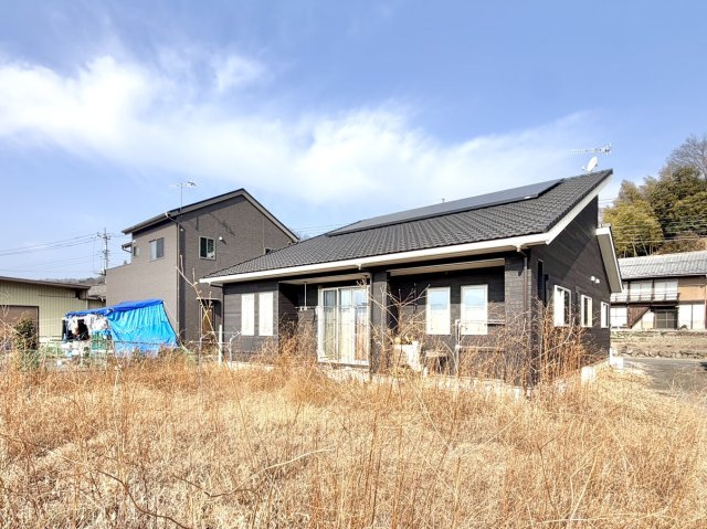 【中古戸建】富岡市君川の外観|■外観｜閑静な住宅街で始める新しい暮らし♪開放的な毎日をあなたへ(^^♪
