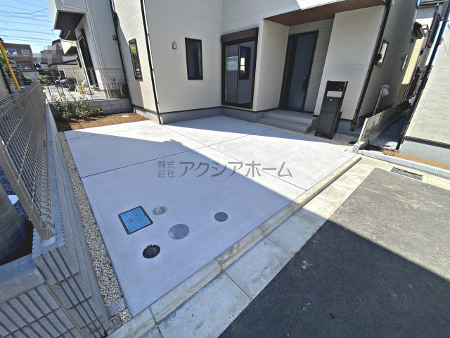 所沢市上新井1丁目・全6棟　新築一戸建　3号棟　の駐車場