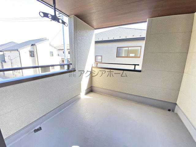 所沢市上新井1丁目・全6棟　新築一戸建　3号棟　のバルコニー