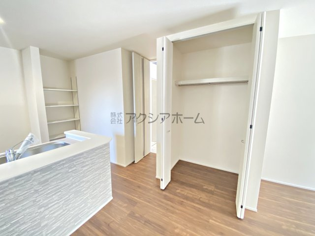 所沢市上新井1丁目・全6棟　新築一戸建　3号棟　の収納|リビング収納