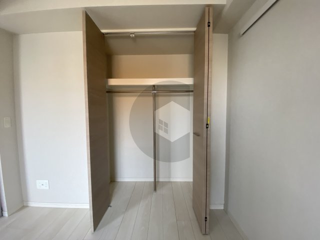 東大阪市上小阪１丁目の賃貸マンションの収納