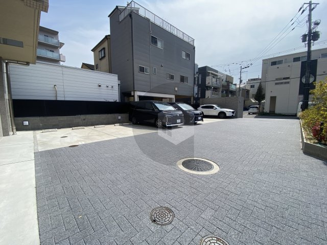 東大阪市上小阪１丁目の賃貸マンションの駐車場