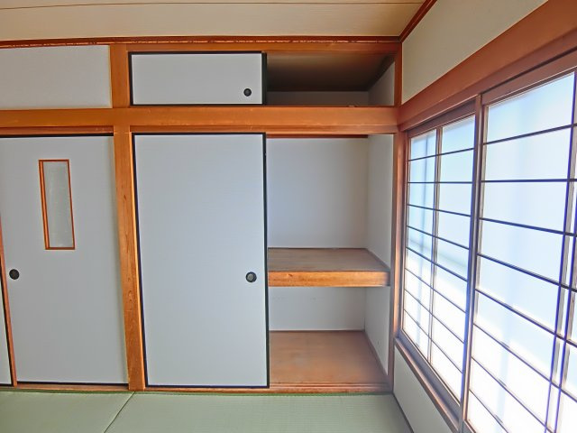 若松町4丁目貸家の和室
