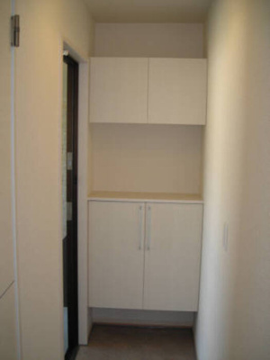  | ロイヤルガーデン山手通り | ｼｭｰｽﾞBOX