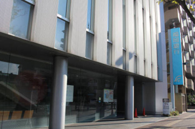  | リヴェール馬出 | 福岡銀行箱崎支店（406ｍ）